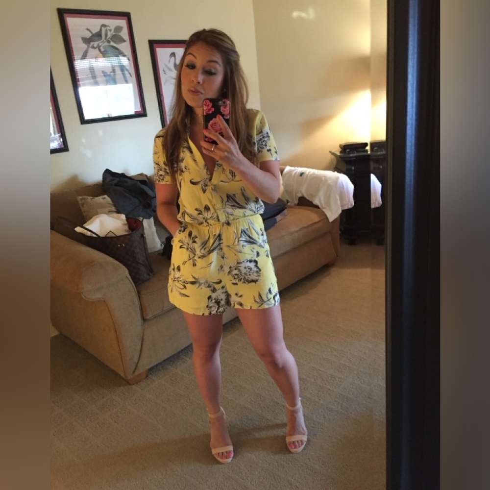 BB Dakota Floral Romper